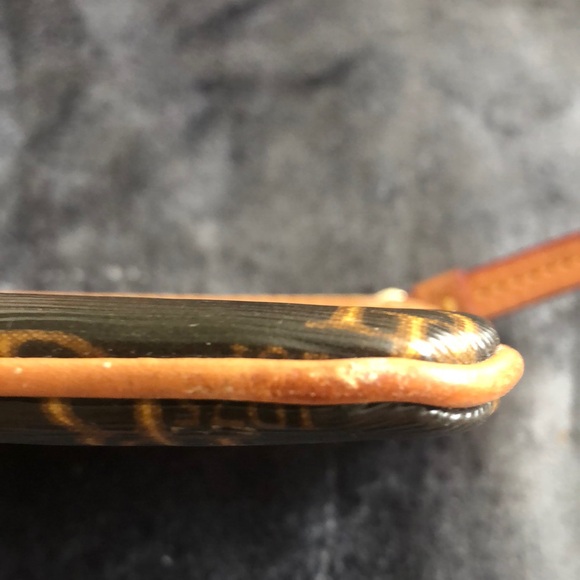 Dooney & Bourke Black and Tan Logo Coin Purse - Picture 3 of 9